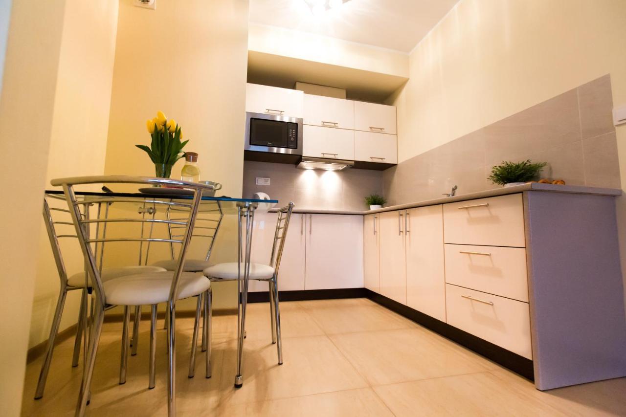 وارسو Pcd Aparthotel Ochota المظهر الخارجي الصورة