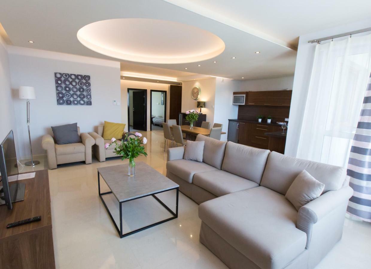 وارسو Pcd Aparthotel Ochota المظهر الخارجي الصورة